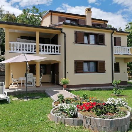 Apartman Lori Ловран Екстер'єр фото