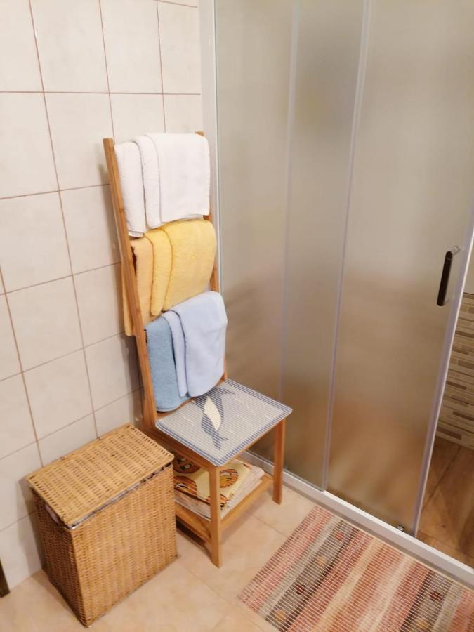 Apartman Lori Ловран Екстер'єр фото